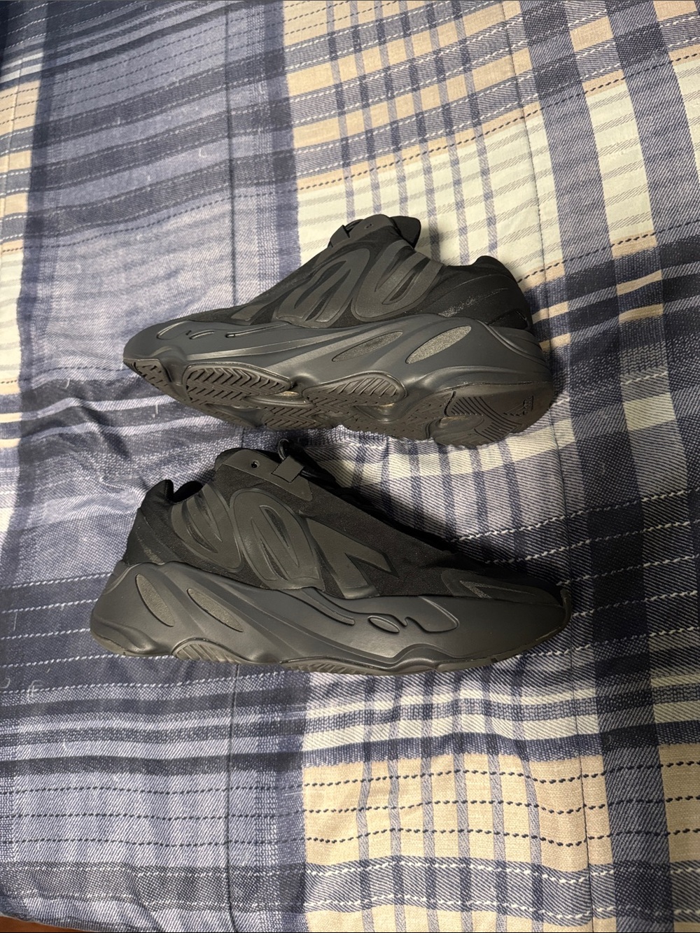 Yeezy Boost 700 V2 Triple Black Sneakers